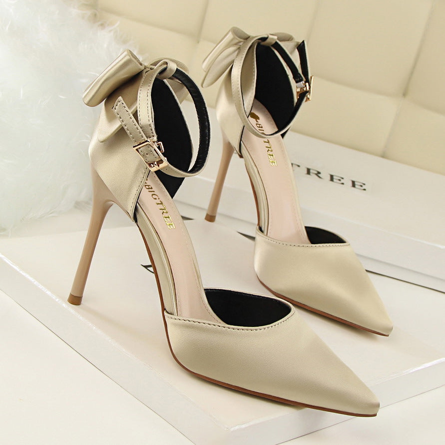 Pointed satin stiletto high heels