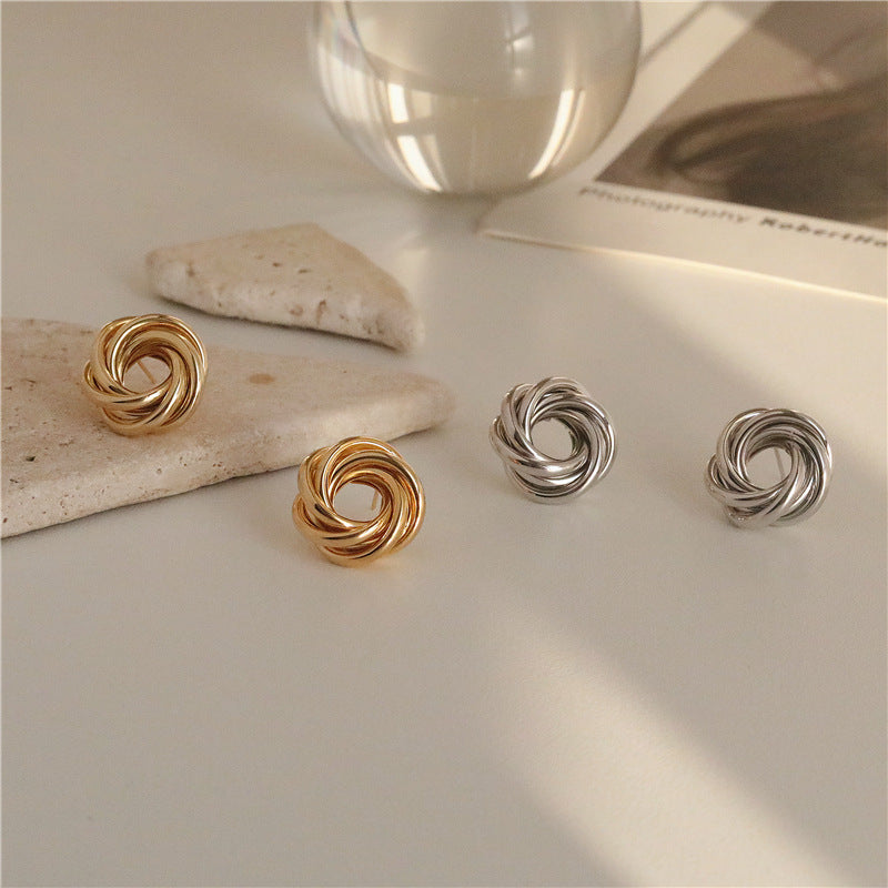 Flower-Shaped Earrings Metal Winding Geometric Hollow Earrings