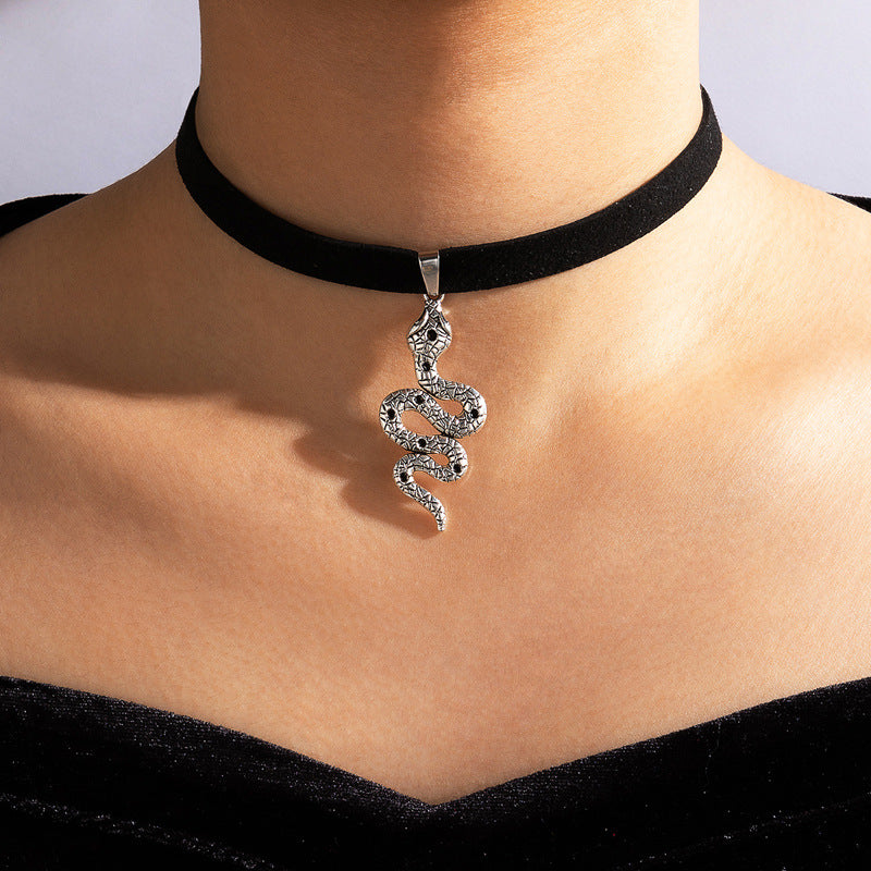 Snake Chokers Witchy Gothic Grunge Collar Velvet Necklace